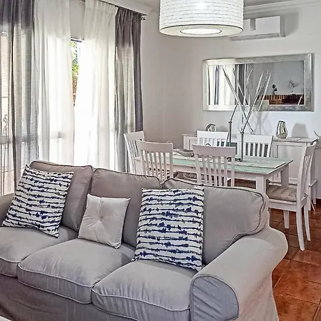 4 Bedroom Gorgeous In Frigiliana Nyaraló Nerja