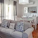 4 Bedroom Gorgeous In Frigiliana بيت للعطل نيرخا
