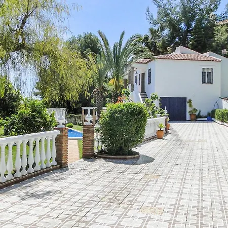 Vakantiehuis 4 Bedroom Gorgeous In Frigiliana *