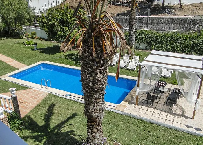 4 Bedroom Gorgeous In Frigiliana Nerja