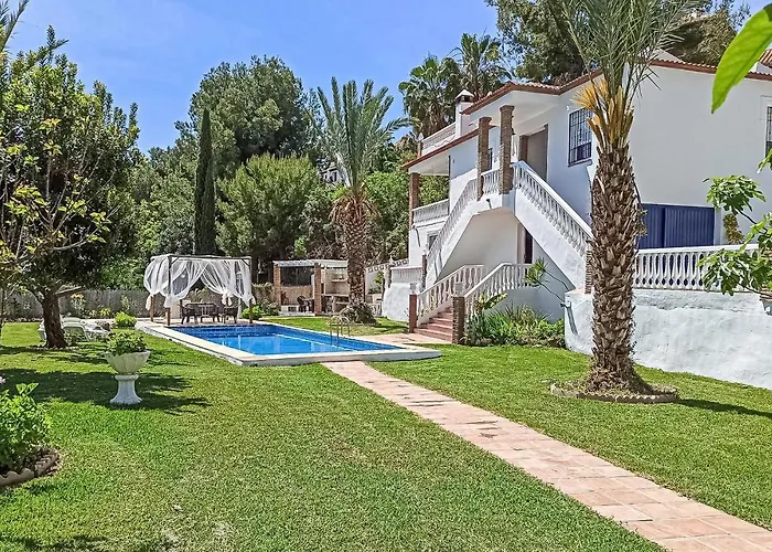 4 Bedroom Gorgeous In Frigiliana * Nerja